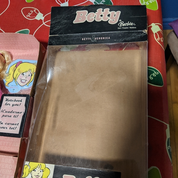 Betty Barbie - Picture 2 of 3